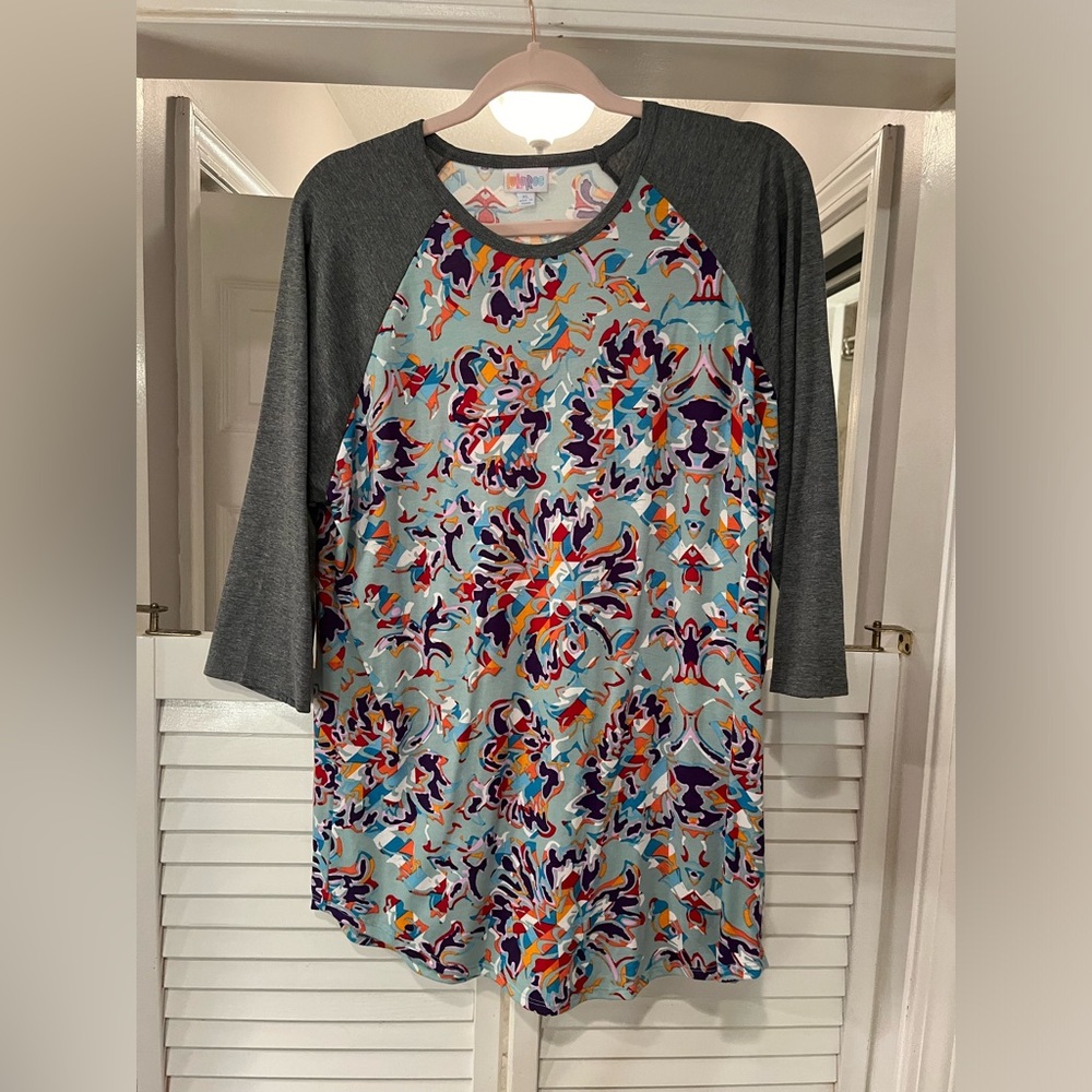 Lularoe Randy Shirt - Picture 2 of 2